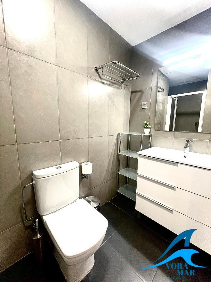 Apartaments Voramar 2 Кембрилс Екстериор снимка